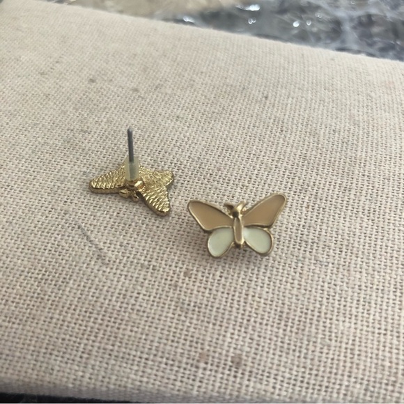 Vintage Butterfly Pierced Earrings - Picture 2 of 3
